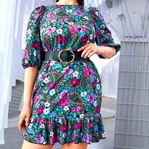 Ruffle hem floral print dress with a lantern sleeve. 3X size 18 estimate